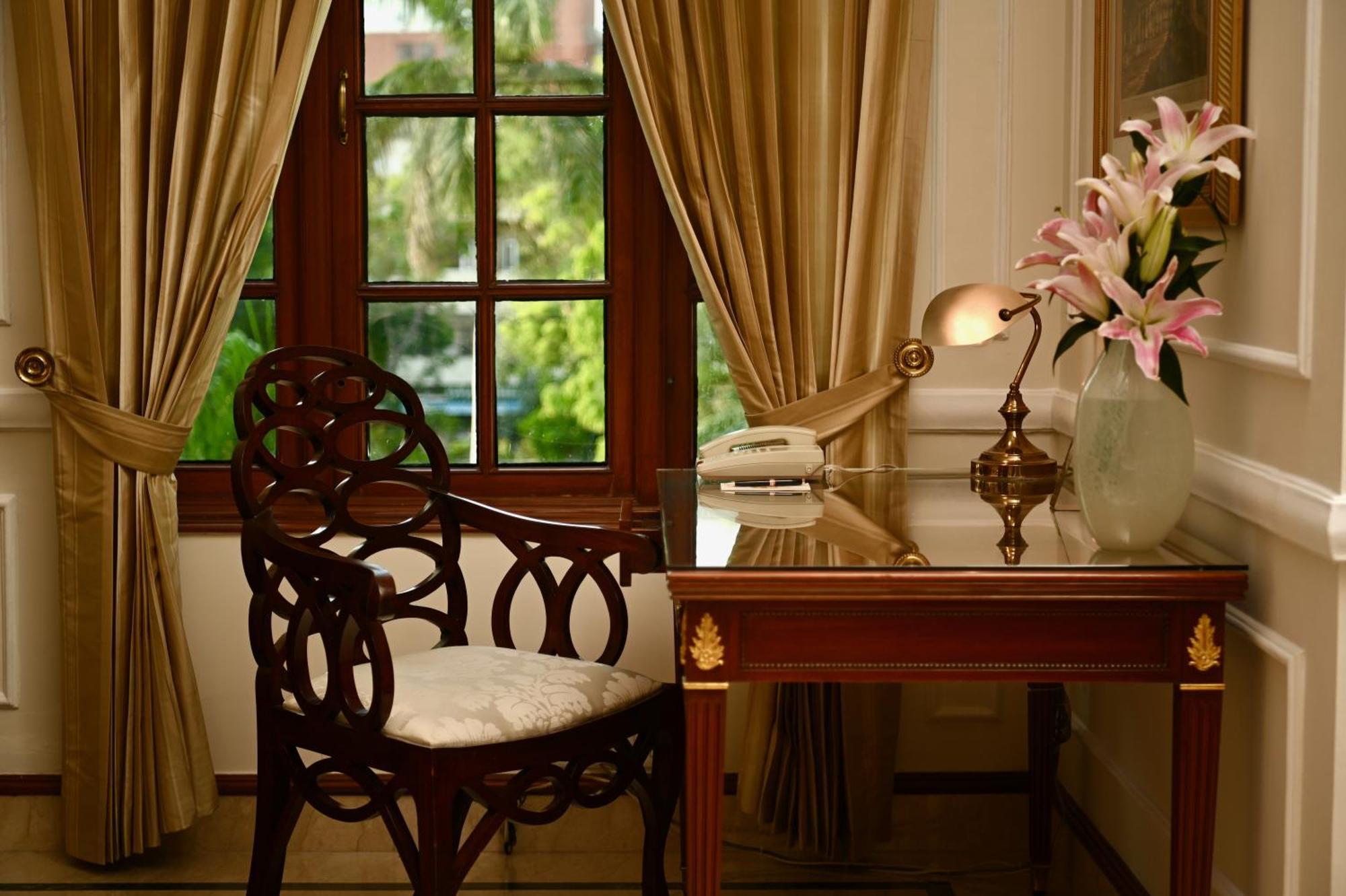 The Imperial, New Delhi Hotel Exterior photo A room at the hotel